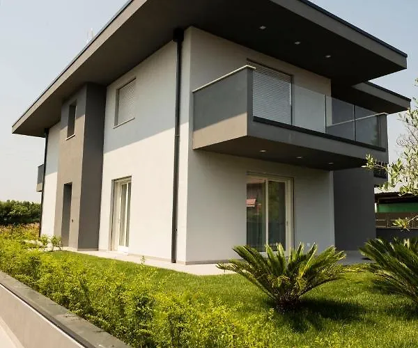 Marali Lake Apartments Di Enrica Bianchera